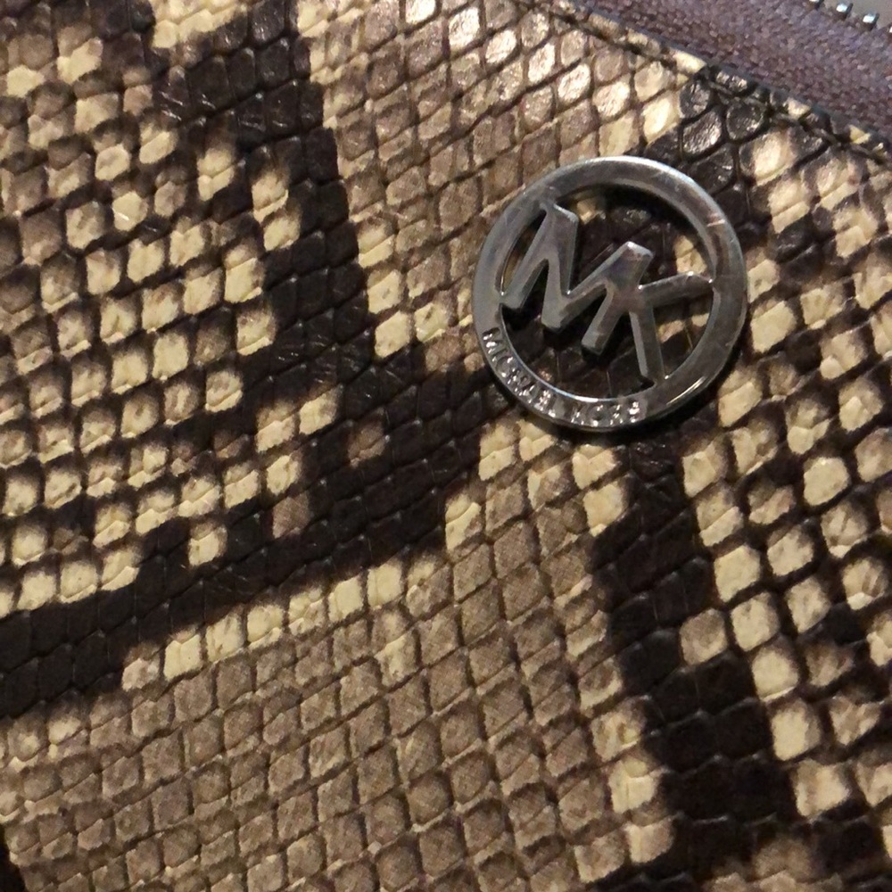Michael Kors Phone wallet - Picture 3 of 3